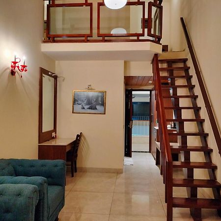 Vits Lonavala Hotel Kültér fotó