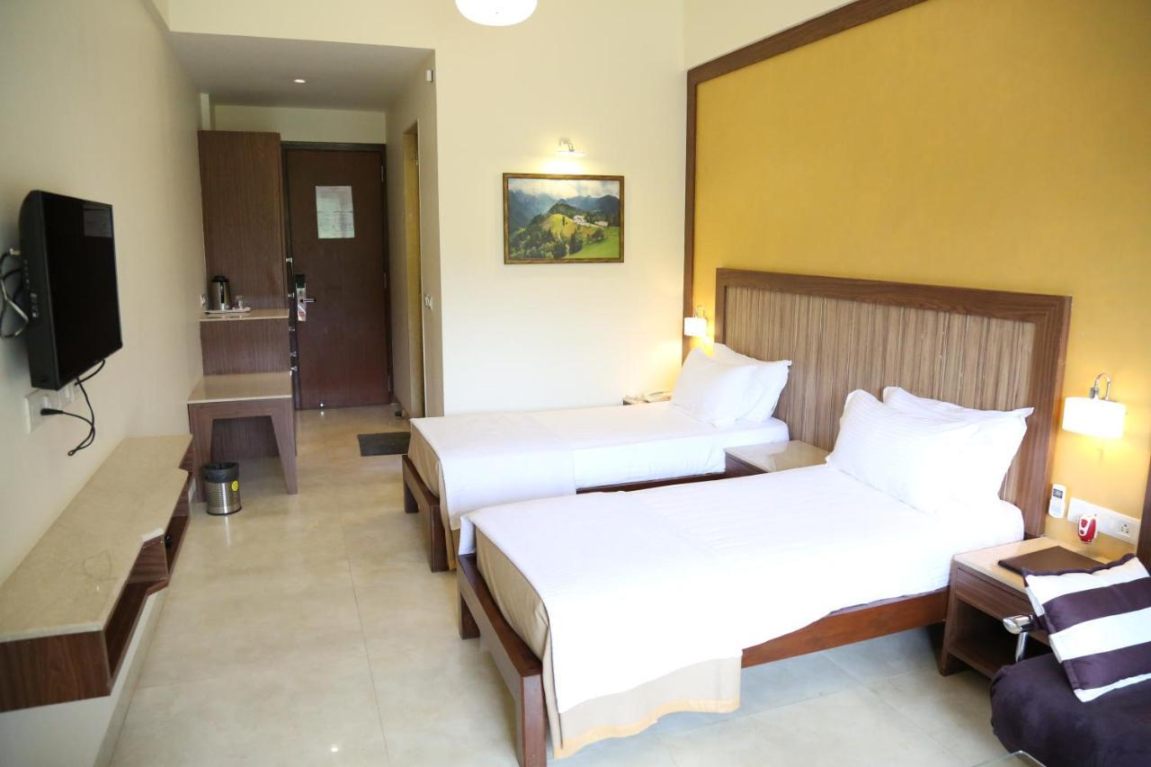 Vits Lonavala Hotel Kültér fotó