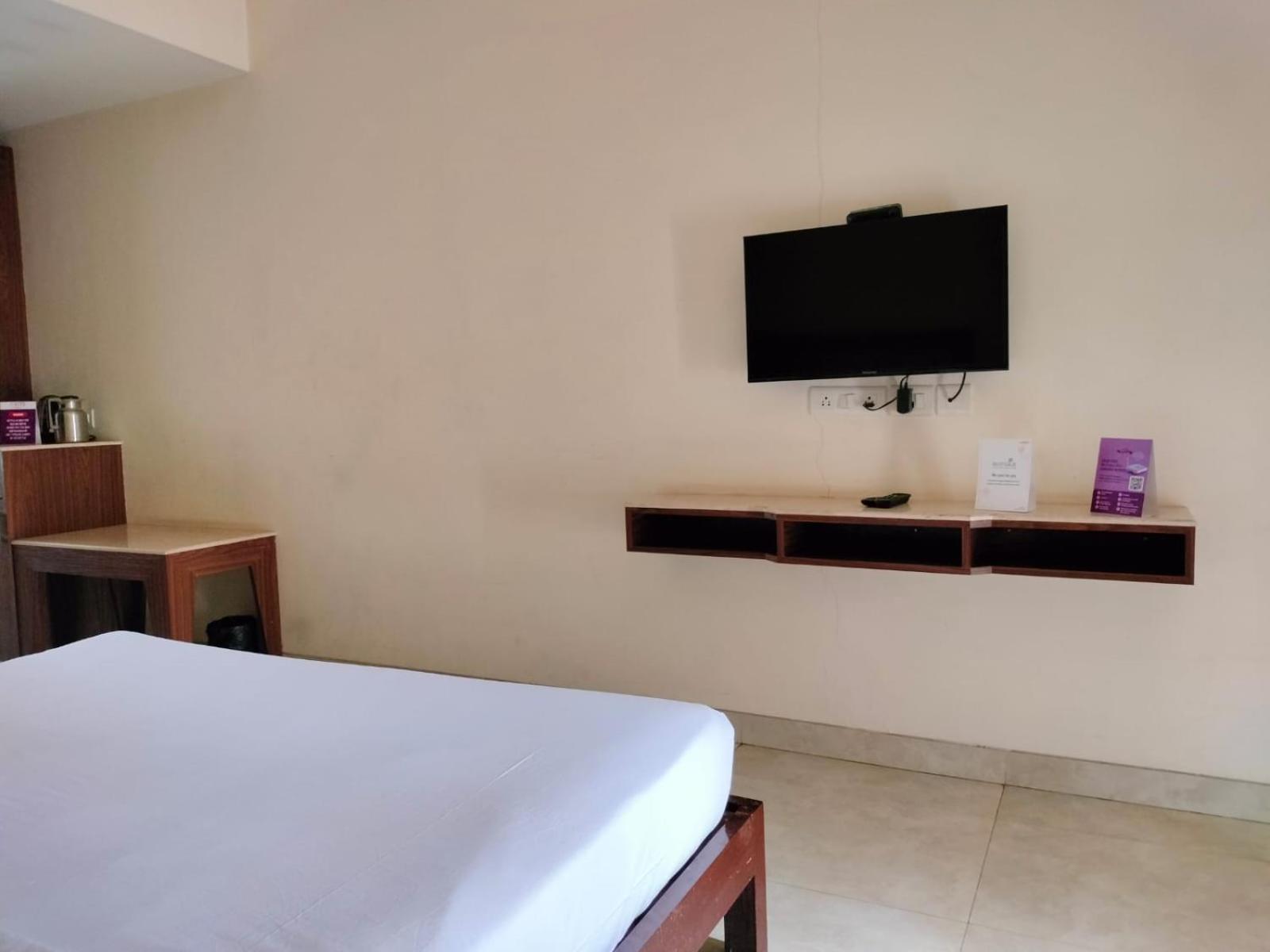 Vits Lonavala Hotel Kültér fotó