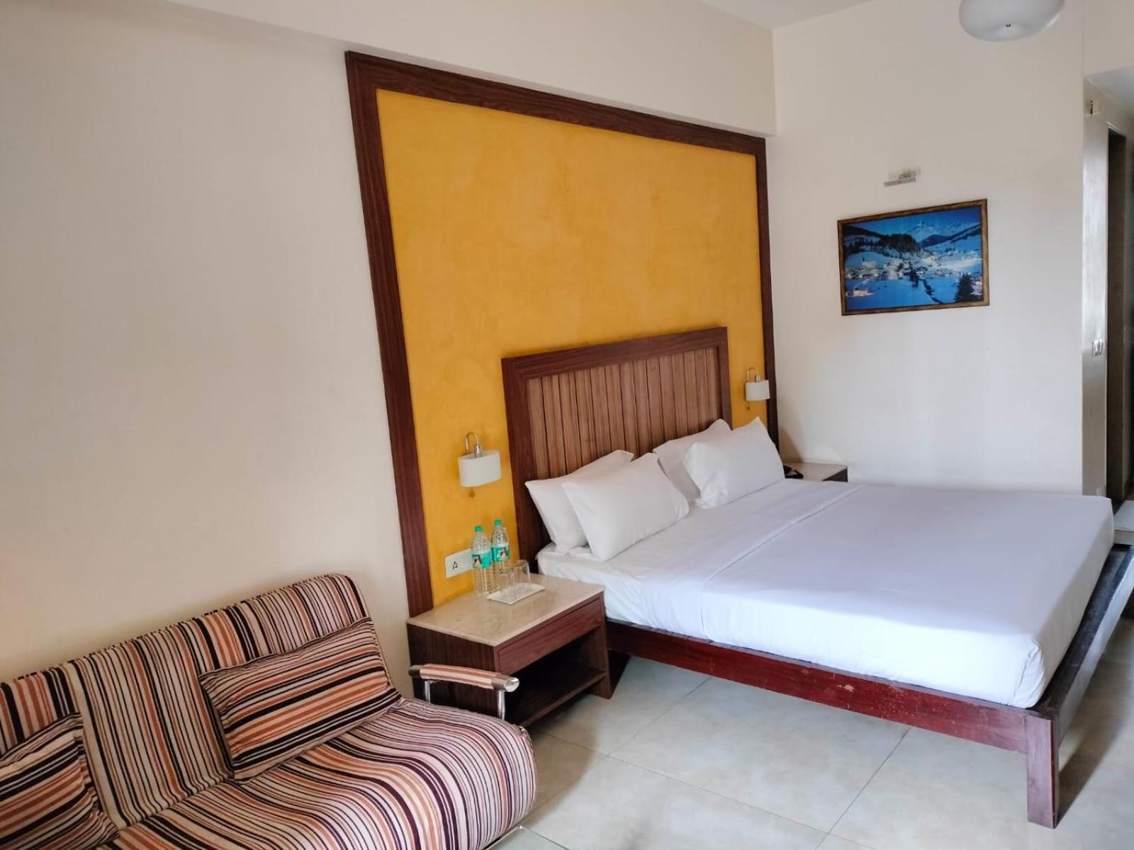 Vits Lonavala Hotel Kültér fotó